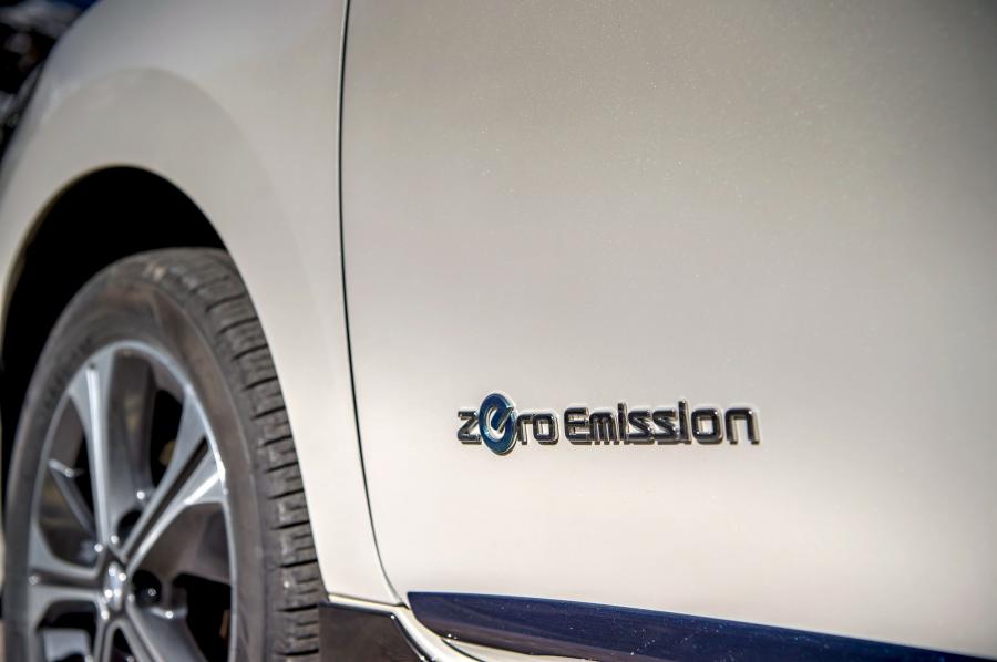 Детали экстерьера Nissan Leaf 2018 года  (UK) (фото 33 из 40)